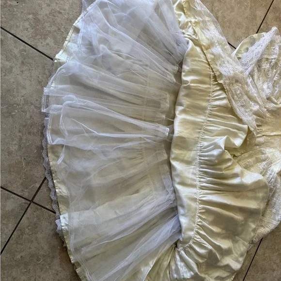 Jessica McClintock Lace Dress - Picture 10 of 15